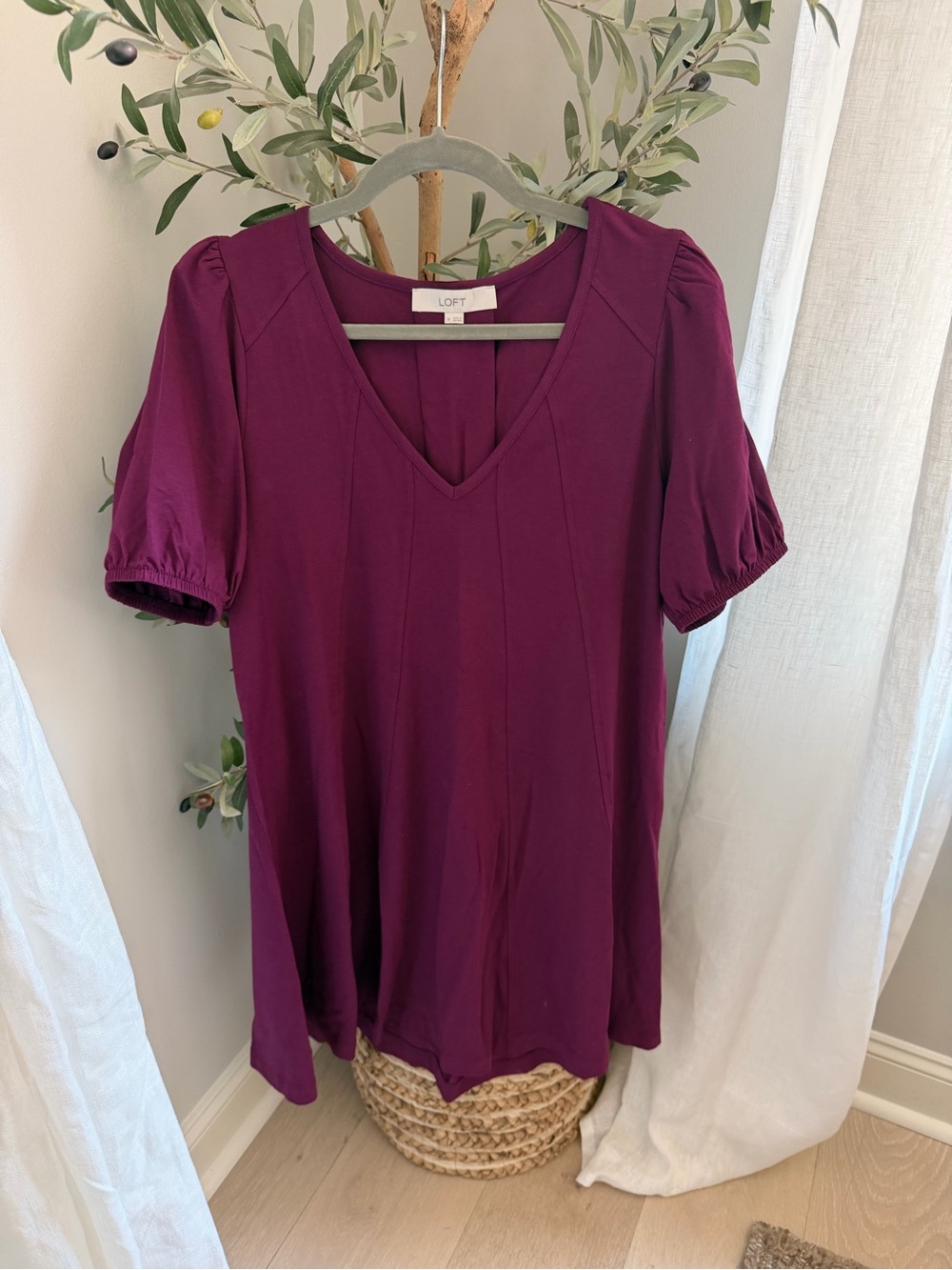 LOFT Deep Plum V-Neck Puff Sleeve Tunic